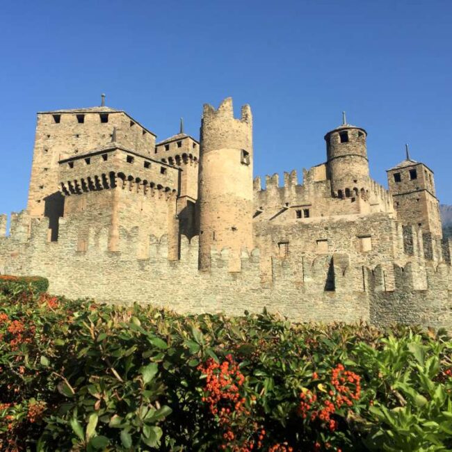 Castello Fénis visita con guida turistica