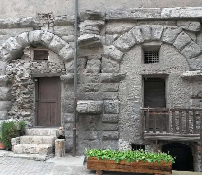 Anfiteatro di Aosta visita