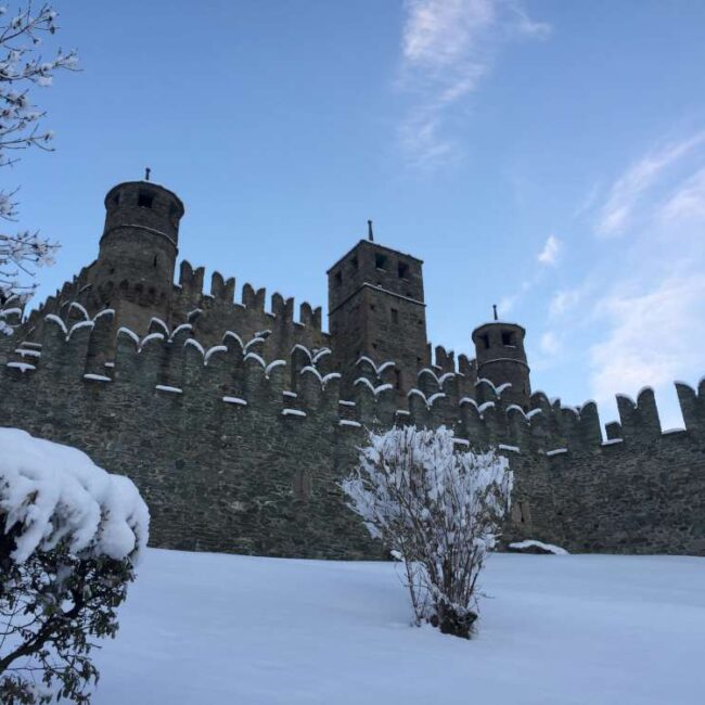 Castello di Fénis inverno , visita