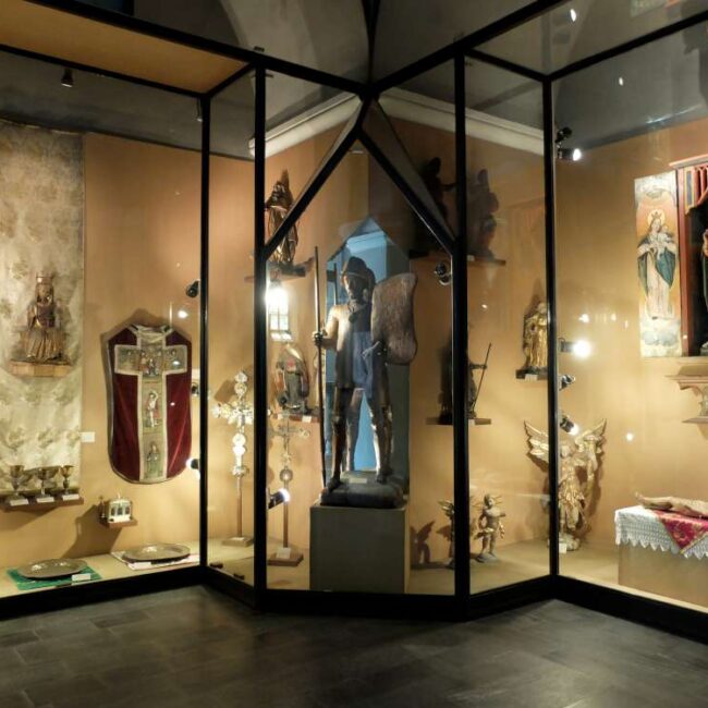 Museo del tesoro chiesa Saint Vincent-